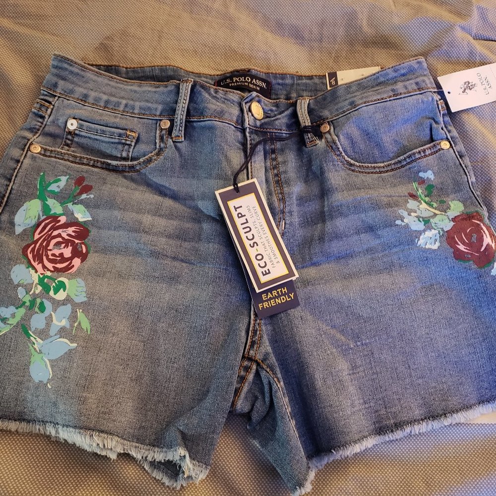 U.S. Polo Assn. CLASSIC MID RISE DENIM SHORTS, blue size 8, New with Tags